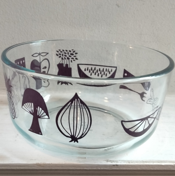Vintage Mod Kitchen Pyrex glassware bowl - Picture 5 of 7